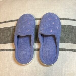 Isotoner Slippers Size 9.5-10